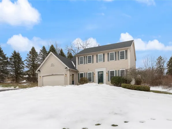 260 Still Meadow Dr, Macedon, NY 14502