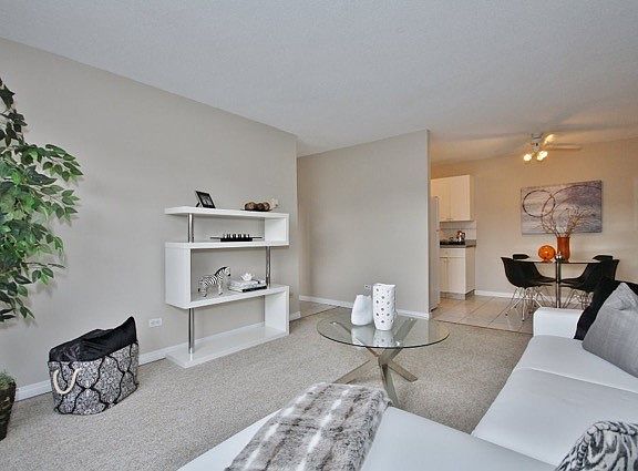 3rd image of 10725 109th St NW #1170098