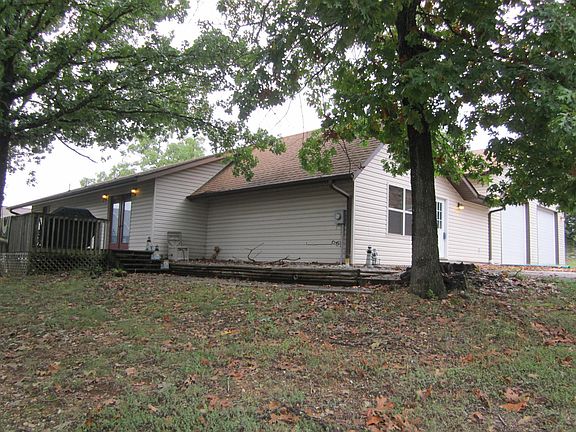 2nd image of 241 Teepee Ln