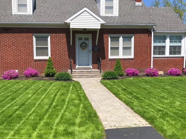 35 Park Avenue, Latham, NY 12110