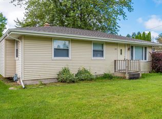 227 W Center Ave, Cedar Grove, WI 53013