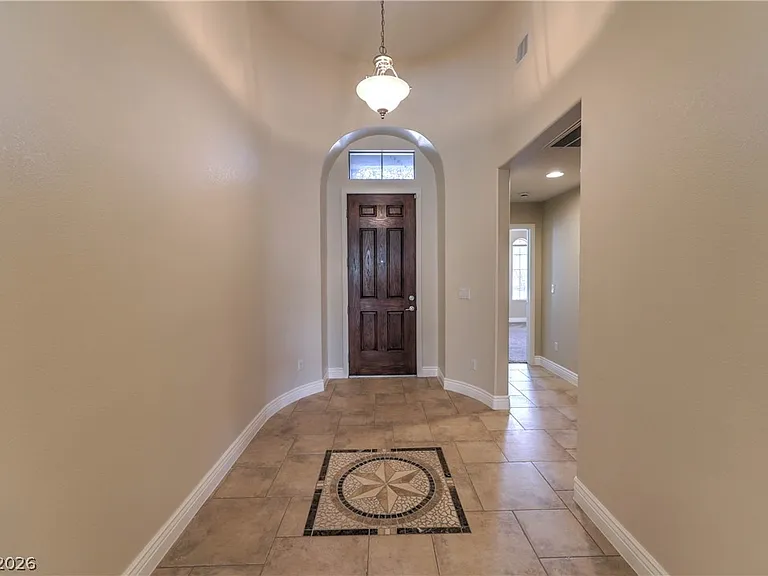 8347 Campbell Springs Ave — Photo 6