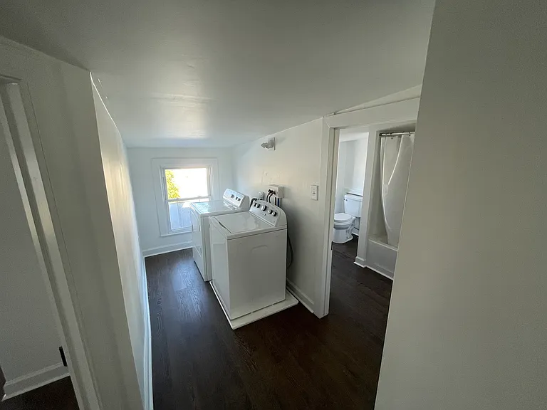 63B Wilson Ave — Photo 13
