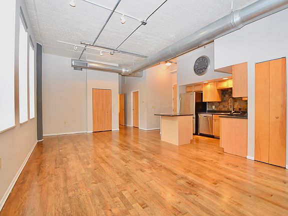 2nd image of 110 N 3rd St Unit 201