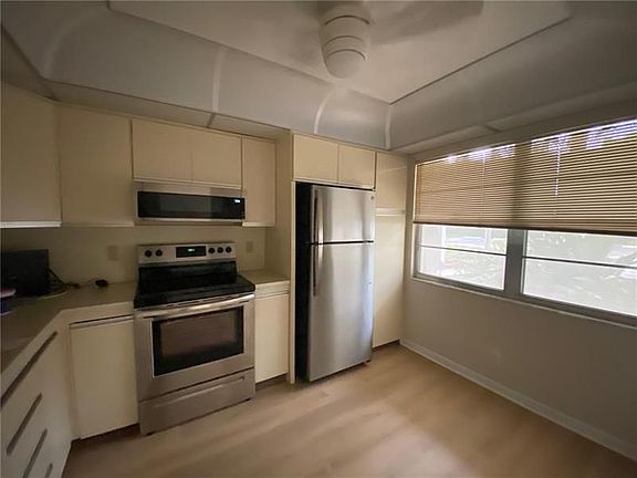 5th image of 3405 Bimini Ln APT M1