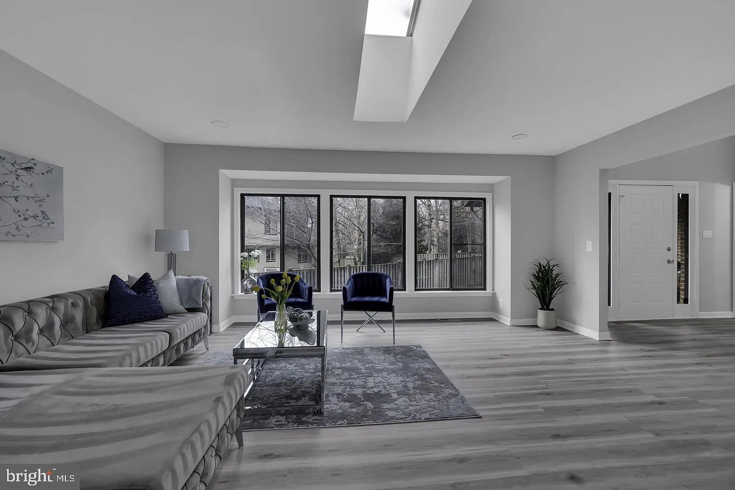 4 bed, 3.5 bath, 3258 sqft, $5,000 — Photo 4