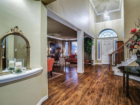 5th image of 1321 Camberley Ct