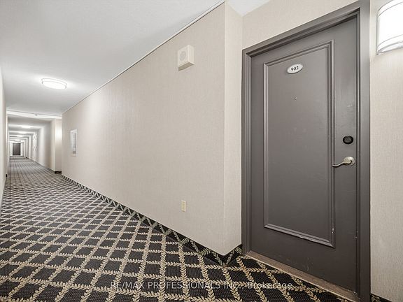 5th image of 15 La Rose Ave #902