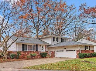 23840 Greenwood Rd, Euclid, OH 44117