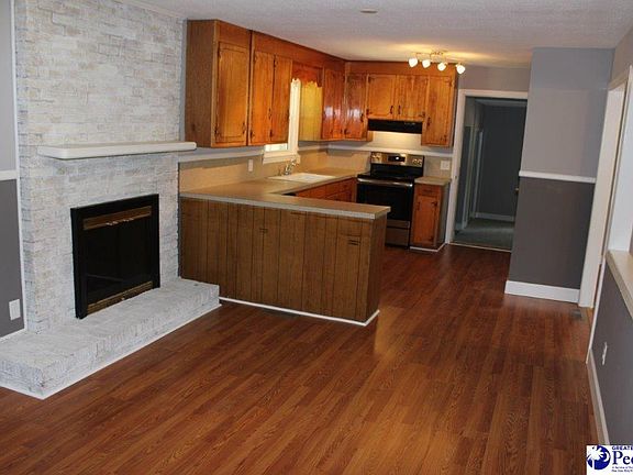 3rd image of 249 Woodwind Dr
