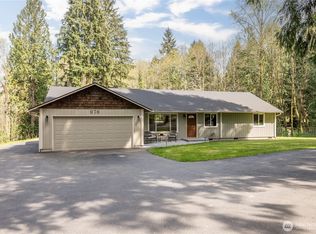 976 Sandy Bend Road, Castle Rock, WA 98611