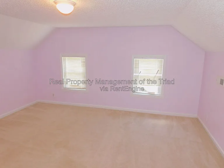 3076 Main St — Photo 18