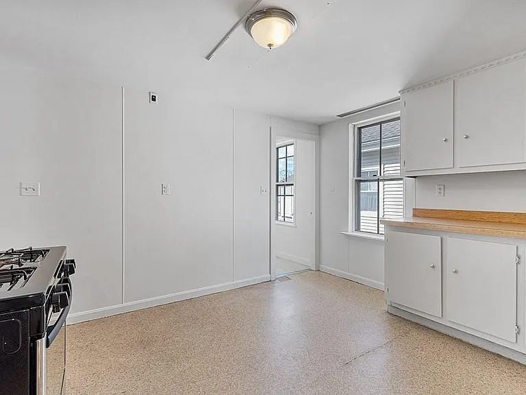 126 Summer St #2 — Photo 12