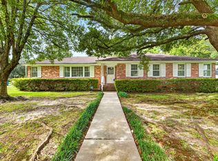 1884 Saint Julian Dr, Charleston, SC 29407