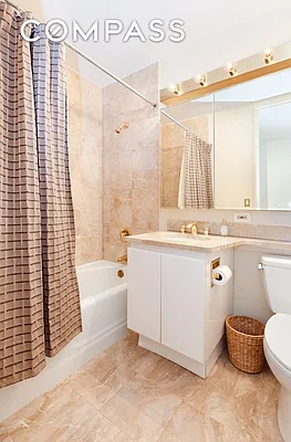 Rented by Compass | media 14