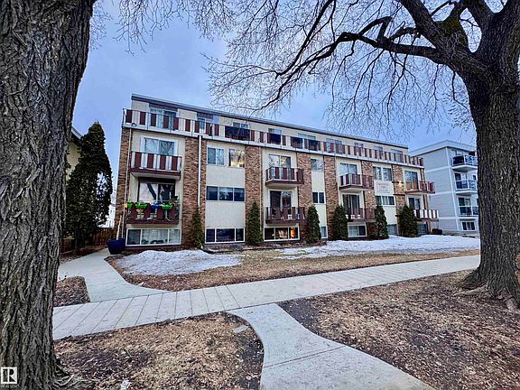 3rd image of 10616 123rd St NW #18