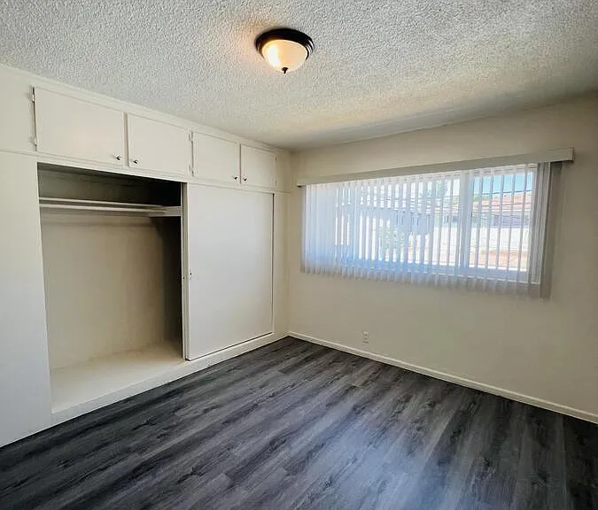3409 W 104th St #3 — Photo 10