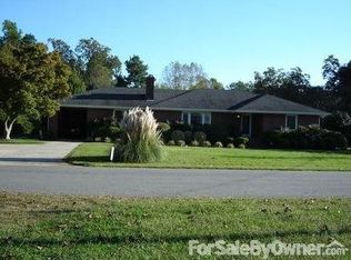 101 Longwood Ave, Suffolk, VA 23434