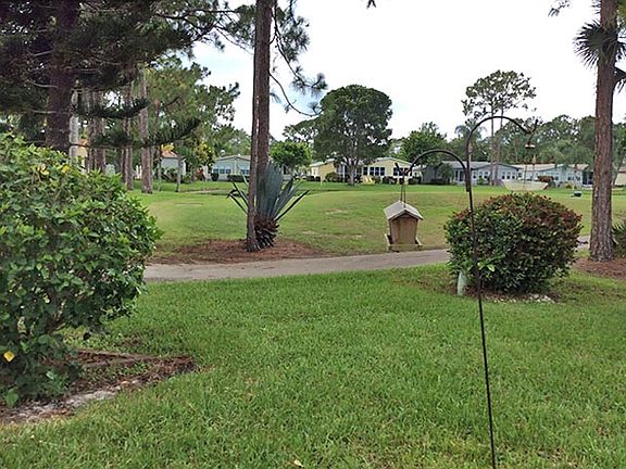 2nd image of 4420 San Lucian Ln