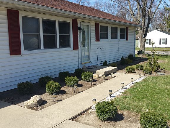 2nd image of 801 Bonnycastle Ave