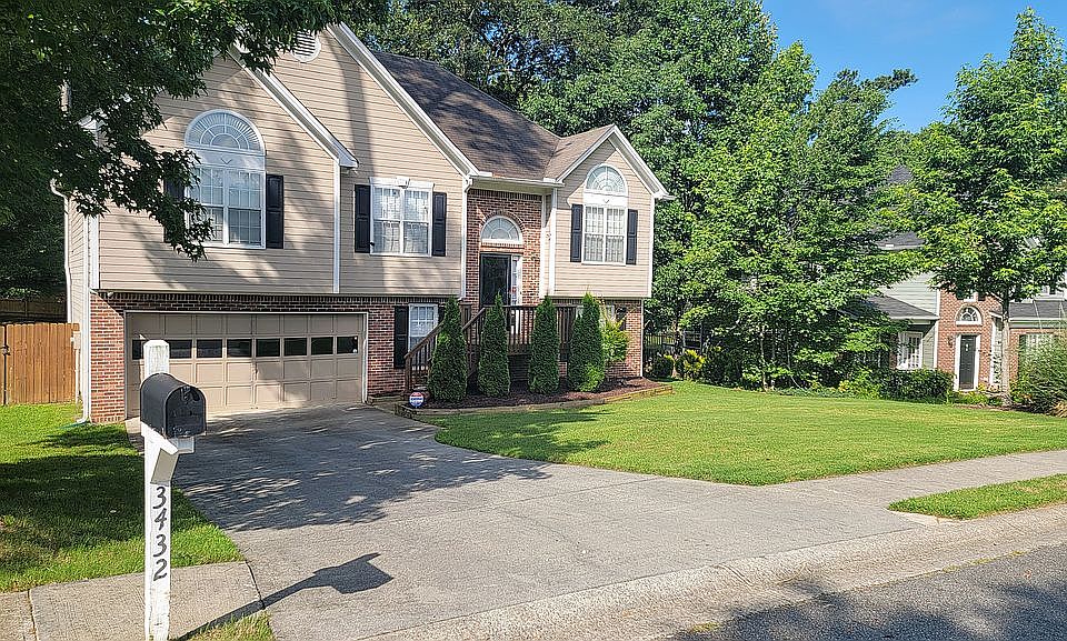 2nd image of 3432 English Oaks Dr NW