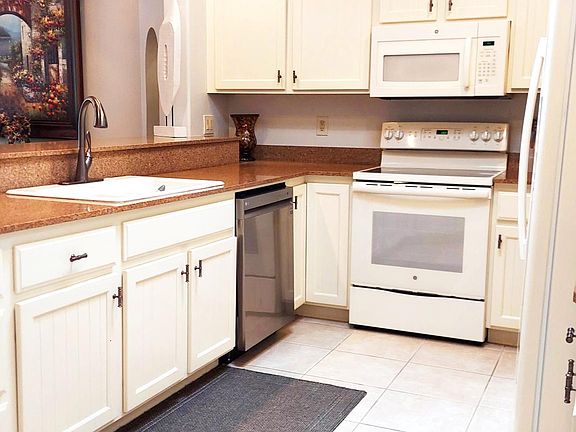 Main Condo Kitchen