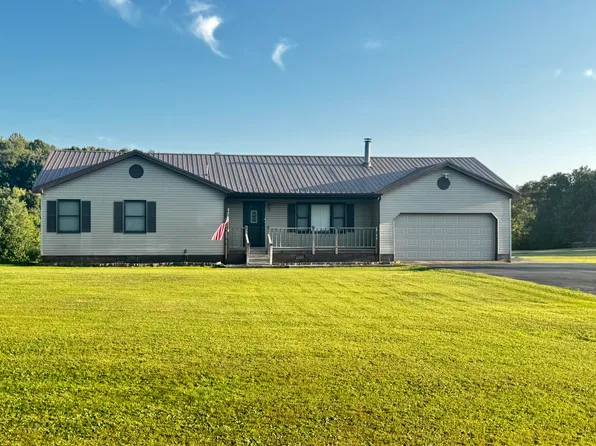 3179 Nettie Fenwick Rd, Fenwick, WV 26202