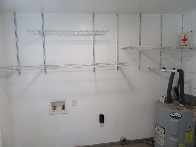 1708 Louise Ave — Photo 15