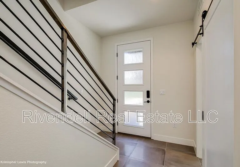 4061 W Conejos Pl — Photo 8