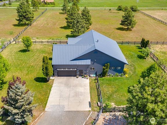 3rd image of 644 Masterson Road