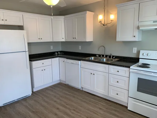 2411 Front St #F-26, Beaufort, NC 28516
