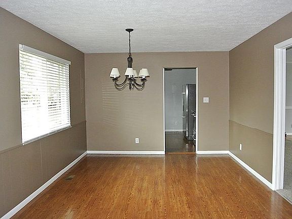 4th image of 3021 Santiago Dr