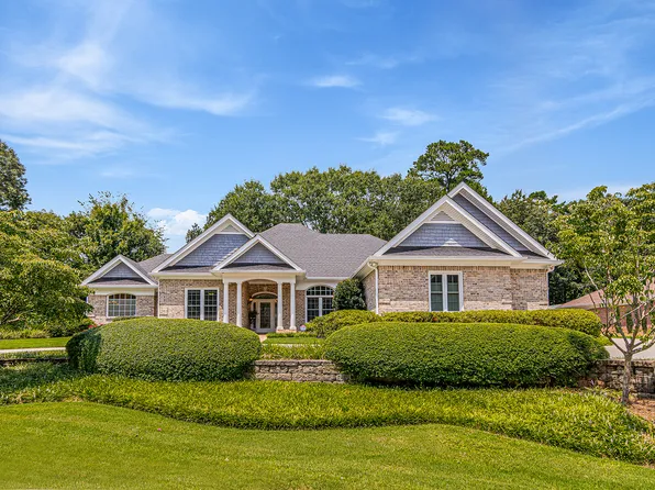 545 Oak Cv, Norcross, GA 30071