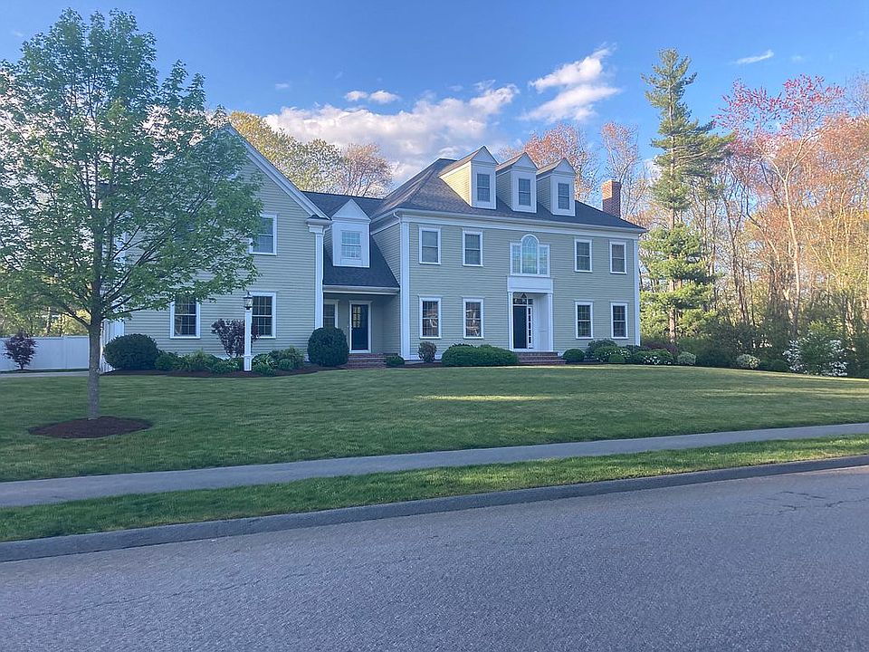 2nd image of 11 Berkeley Dr