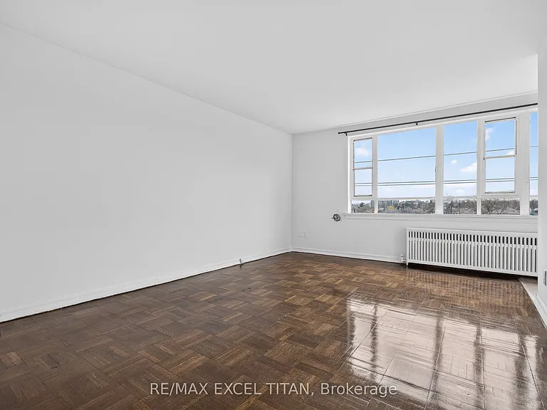 2515 Eglinton Ave W #302 — Photo 8