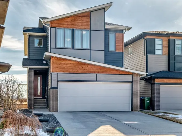 20 W Walden Grn SE, Calgary, AB T2X 0Z4