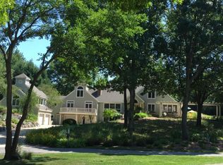 4413 Drexel Pl, Stevensville, MI 49127