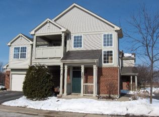 2267 Rockefeller Dr, Geneva, IL 60134