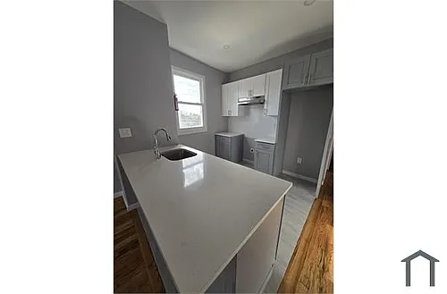 65 Bruen Ave #1 Photo 1