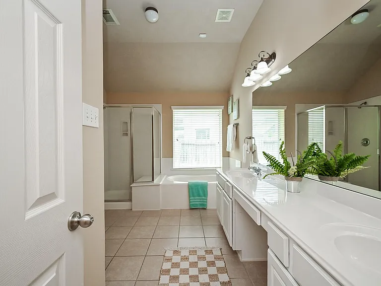 8010 Durham Run Ln — Photo 22