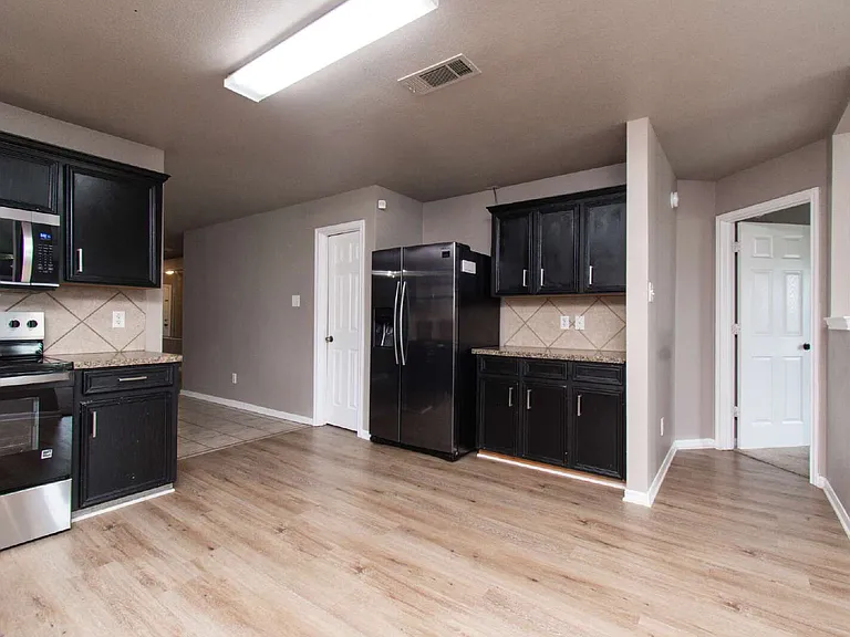 4004 Bull Run Dr — Photo 12