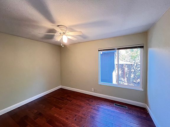 5th image of 6976 Claywood Way