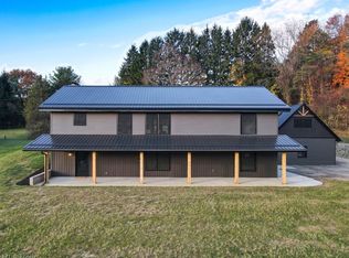 1048 Rolling Meadows Rd, Akron, OH 44333