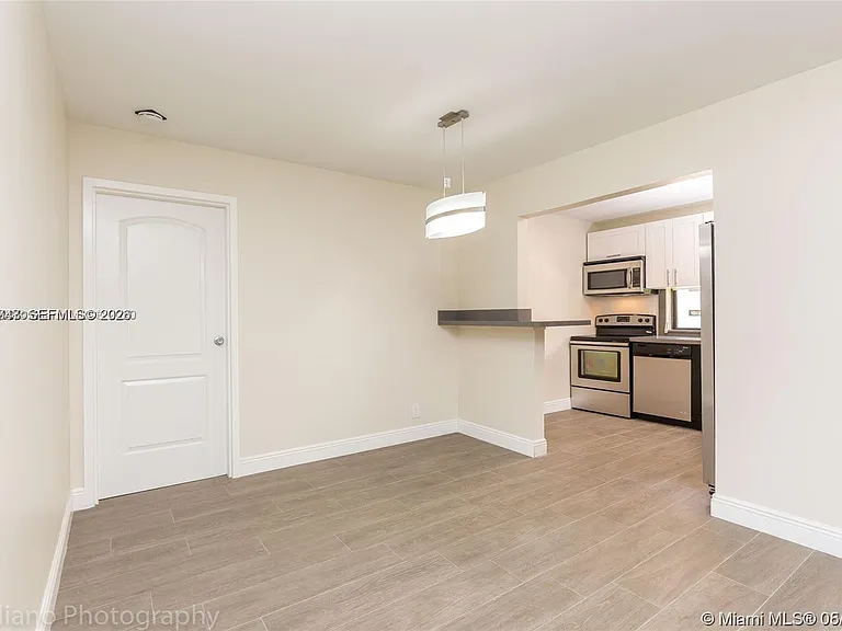 16919 N Bay Rd #218 — Photo 5