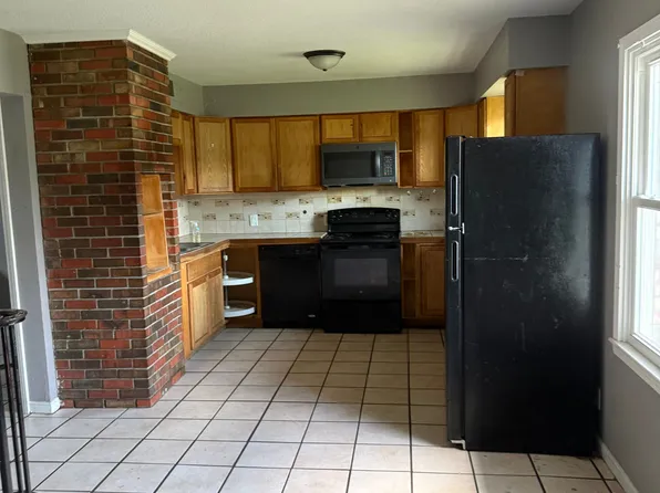 4605 Rice Rd, Columbia, MO 65202