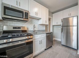 7011 N Ridge Blvd #1N, Chicago, IL 60645