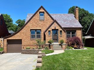 5914 Poppleton Ave, Omaha, NE 68106