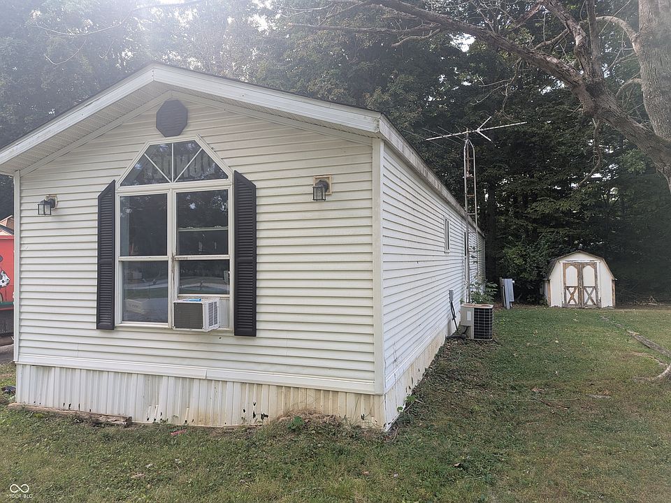 2nd image of 154 Lazy River Rd