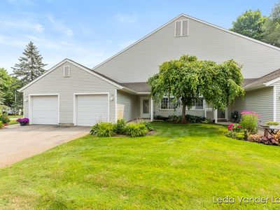 171 Hunters Ln NE, Rockford, MI, 49341