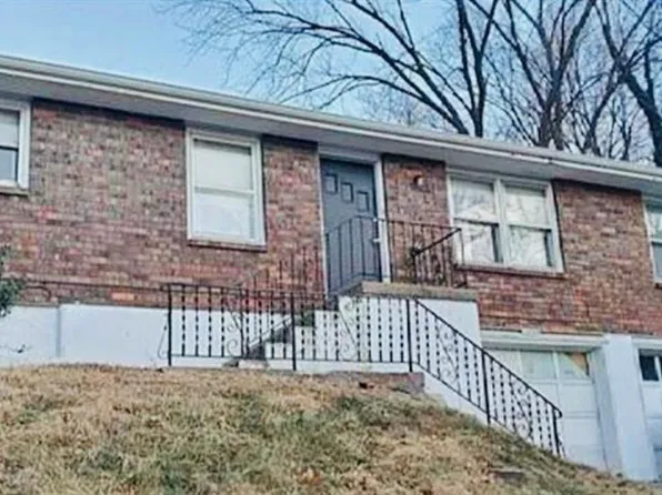 1301-1303 Topping Ave, Kansas City, MO 64126
